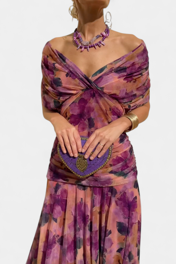 Laluna Belle® | Elegant Dress With V-Neckline