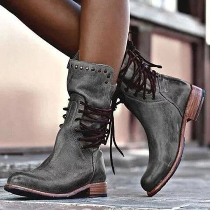 Caithlyn | Vintage Lace-Up Boots