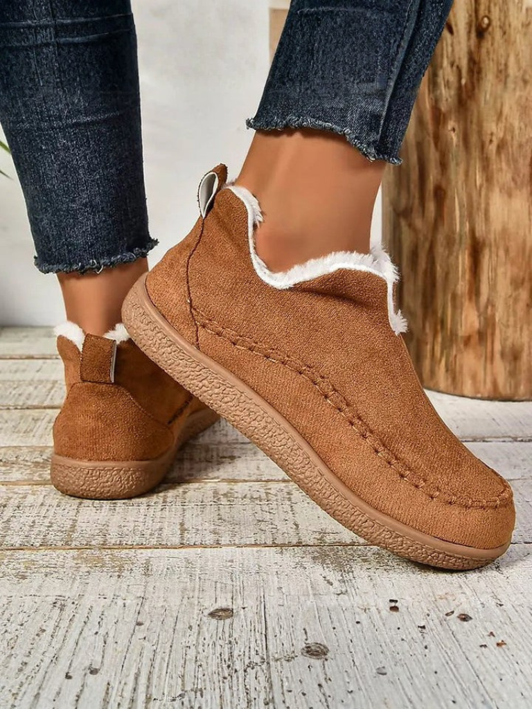 YURI PLUSH SLIP-ON COMFORT