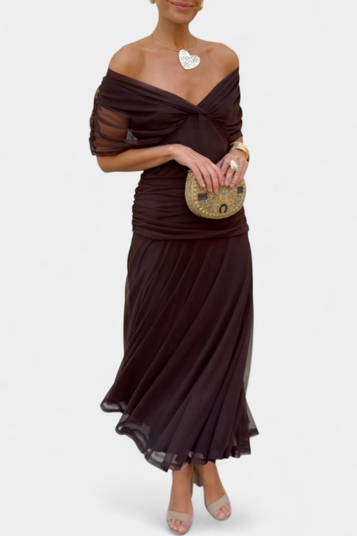 Laluna Belle | Elegant Dress With V-Neckline