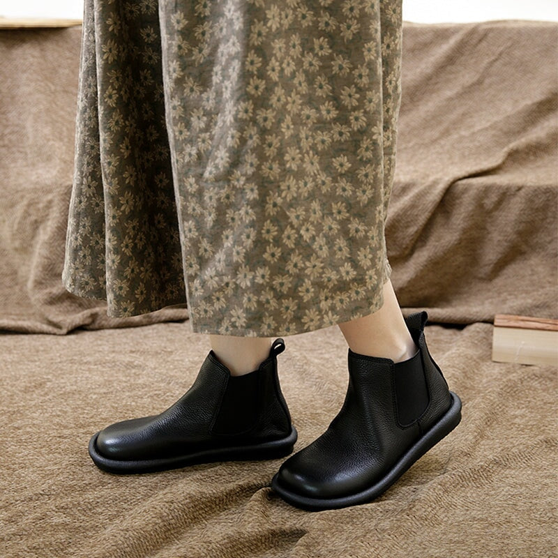 Nora Slip-On Boots – Effortless Comfort, Modern Simplicity
