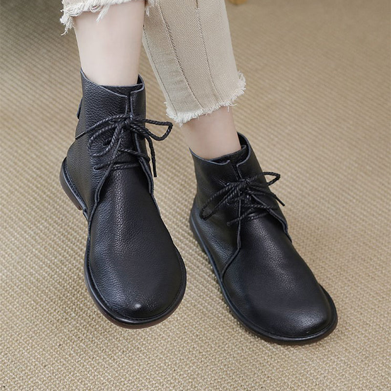 Clara Lace Boots – Classic Warmth with Everyday Ease