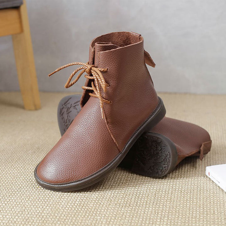 Clara Lace Boots – Classic Warmth with Everyday Ease